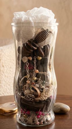 ✨MYSTERY JEWELRY JAR✨
