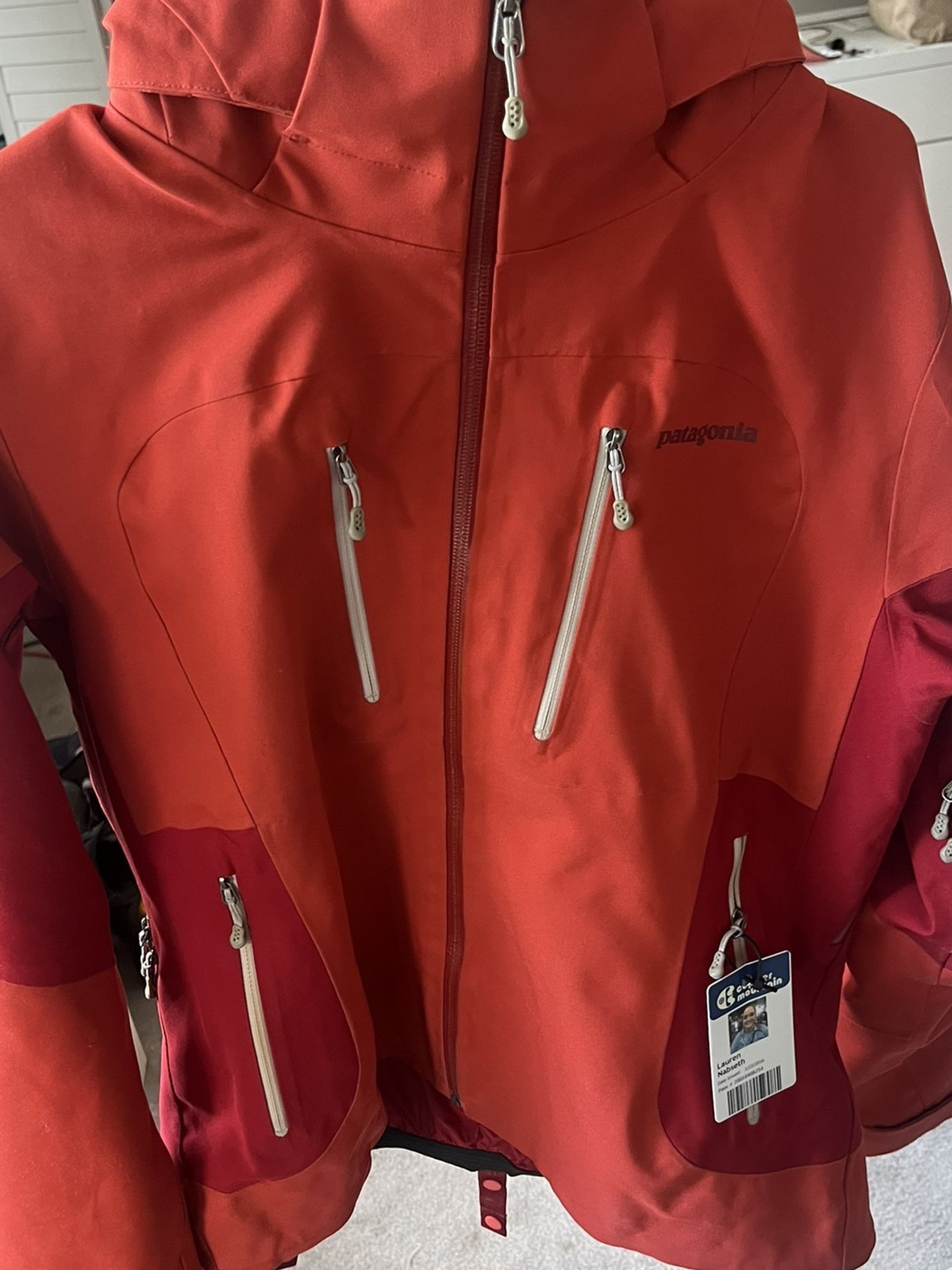 Patagonia H2No women’s ski jacket - slightly used