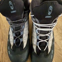 Salomon 857905 Gore-Tex Black Gray Hiking Trail Boot Men's 10