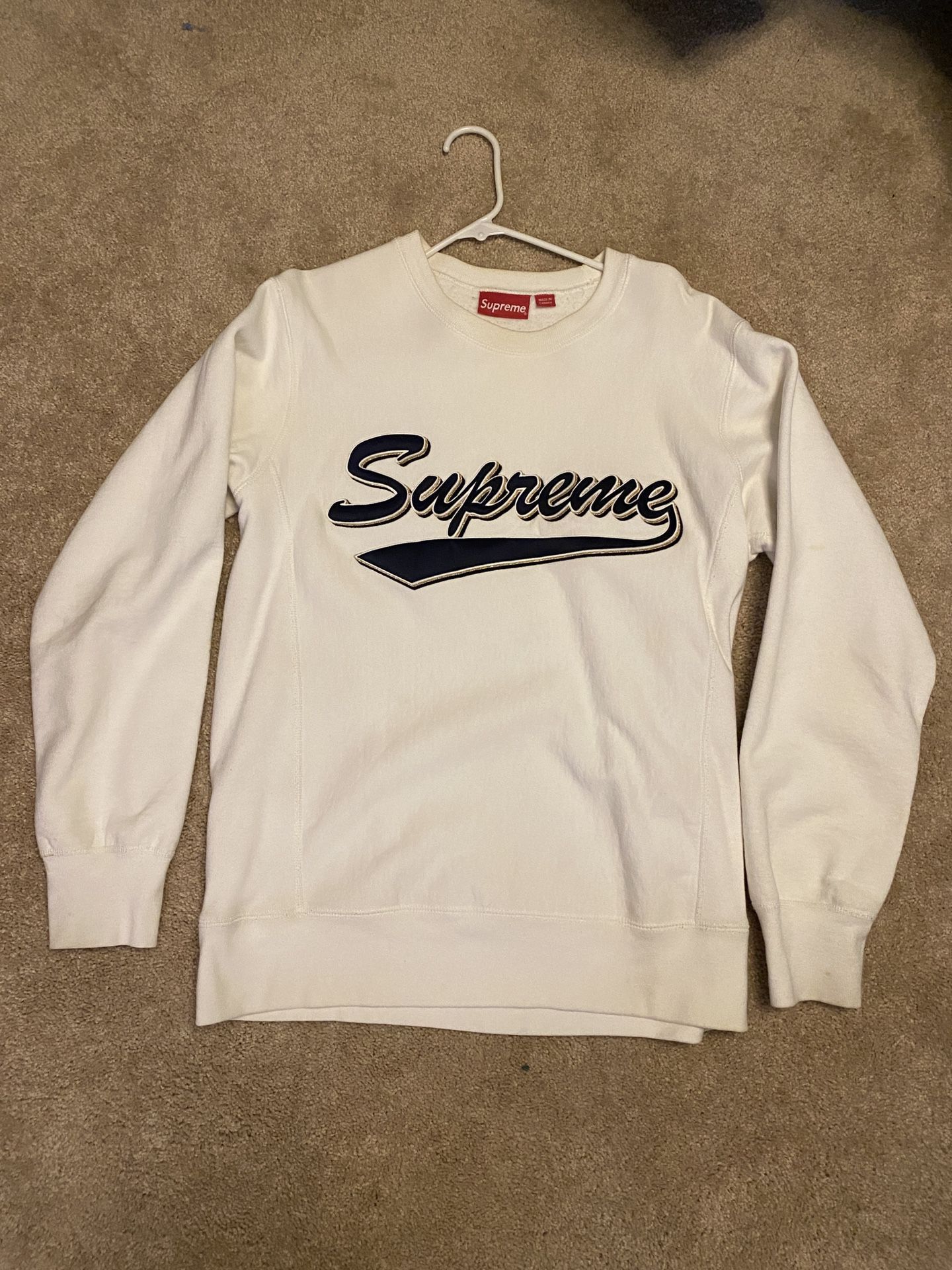 Supreme Crewneck Medium 