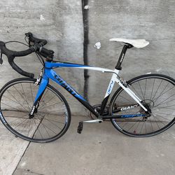 2015 GIANT (Defy)  bicycle