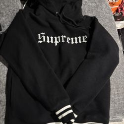 Supreme Hoodie