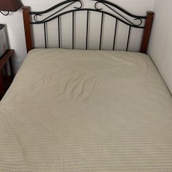Queen Bed With Mattress And Springbox