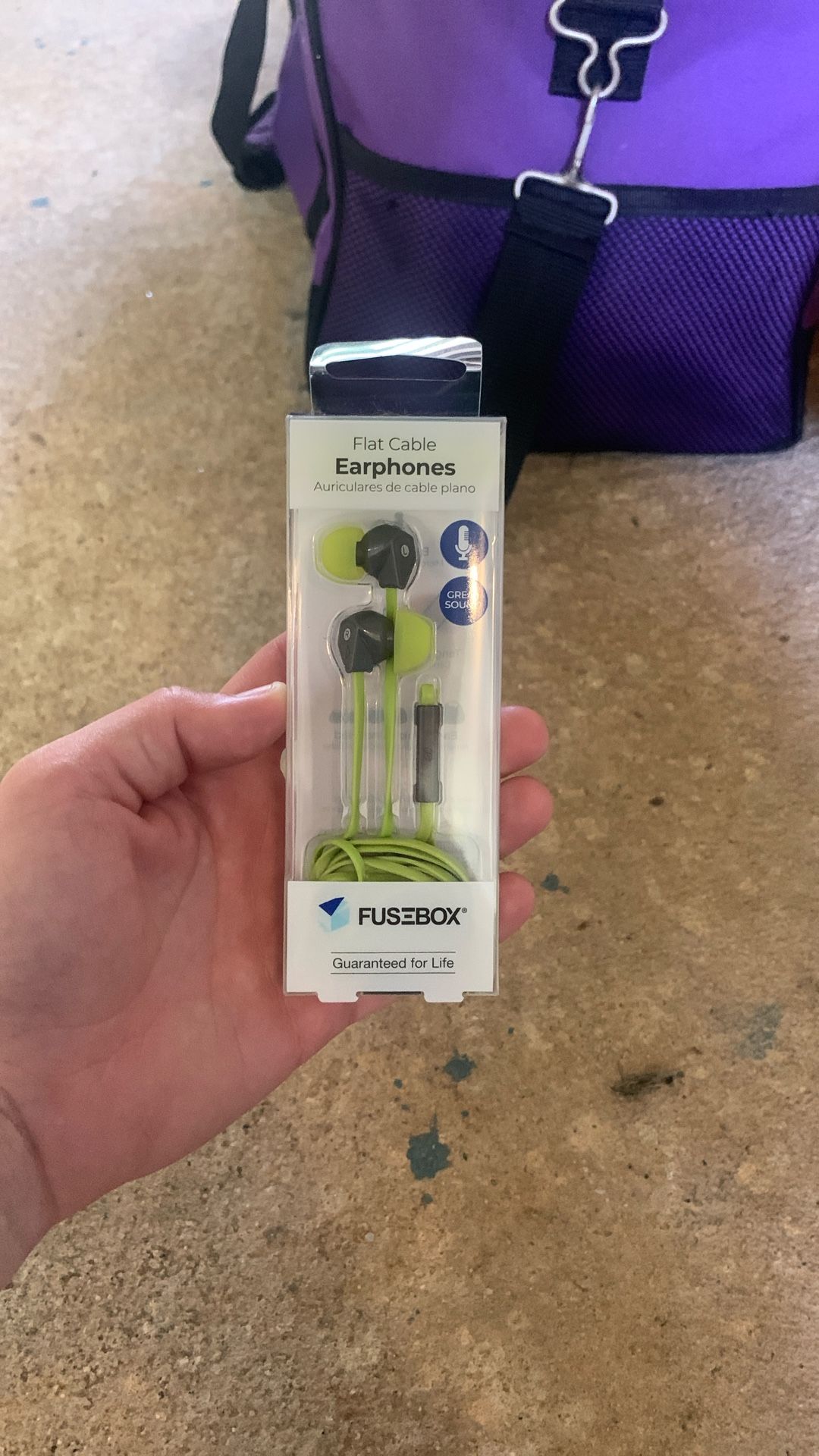 Earphones 