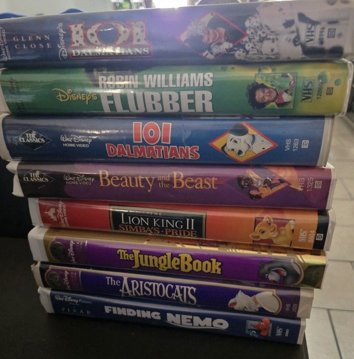 130 VHS MOVIES 