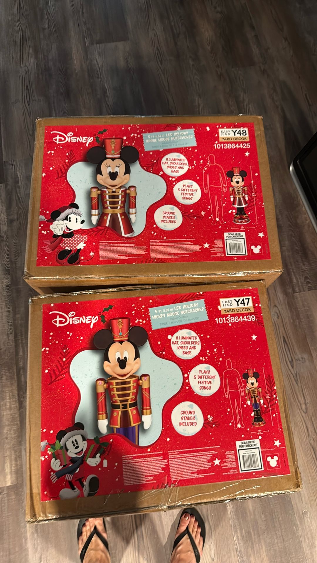 Disney Mickey And Minnie Nutcracker Set $350