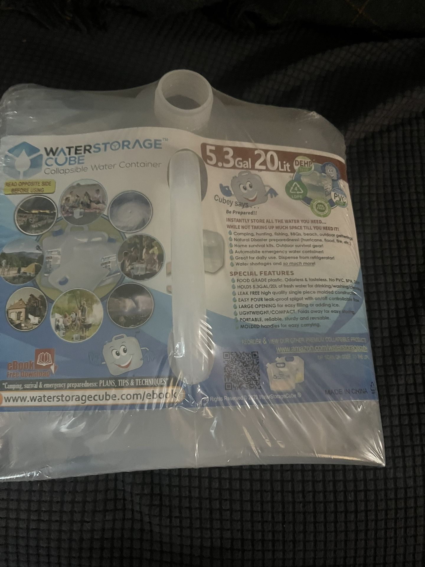 Large Water Container 