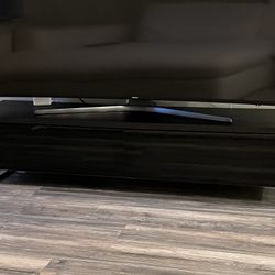 Modern Low-Profile TV Stand…