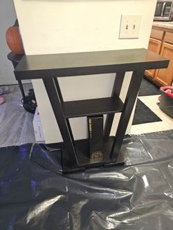 BLACK CARTESIAN Modern V-shaped Console Entryway Table