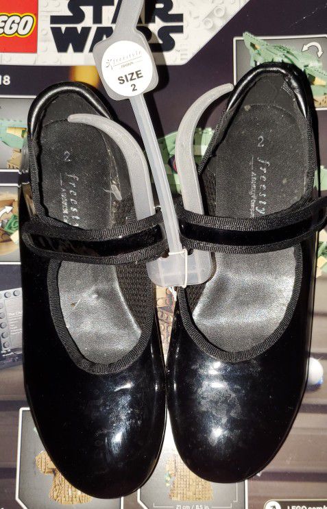 Girls' Tap Shoes