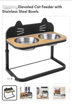 Pet feeder. Elevated