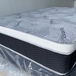 King Euro Bamboo Pillow Top!•~•~•