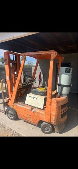 Forklift