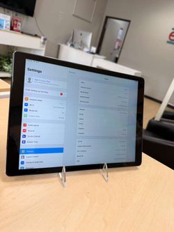 iPad 12.9 1st Gen 128GB cellular Silver