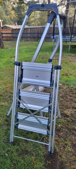 Hailo LivingStep Comfort Plus Aluminum Folding Steps - Three Extra Large Steps with High Safety Rail