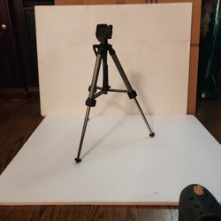 65" Camera Tripod 