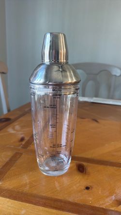 Pro Bartender Cocktail Mixing Glass with Measurement Lines