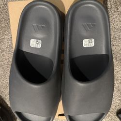 Yeezy Slide Size 14 Never Worn