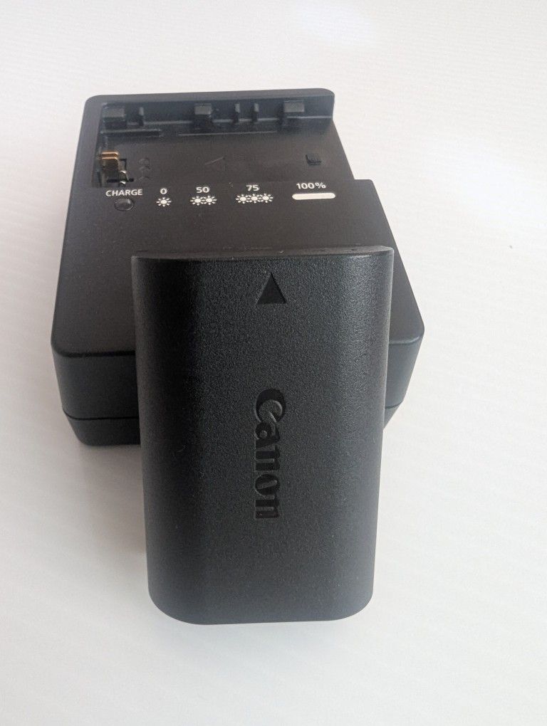 📸 For Sale: Canon LC-E6 Charger + LP-E6N Battery