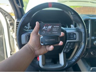 Car Keys N Remotes/ Llaves Con Control