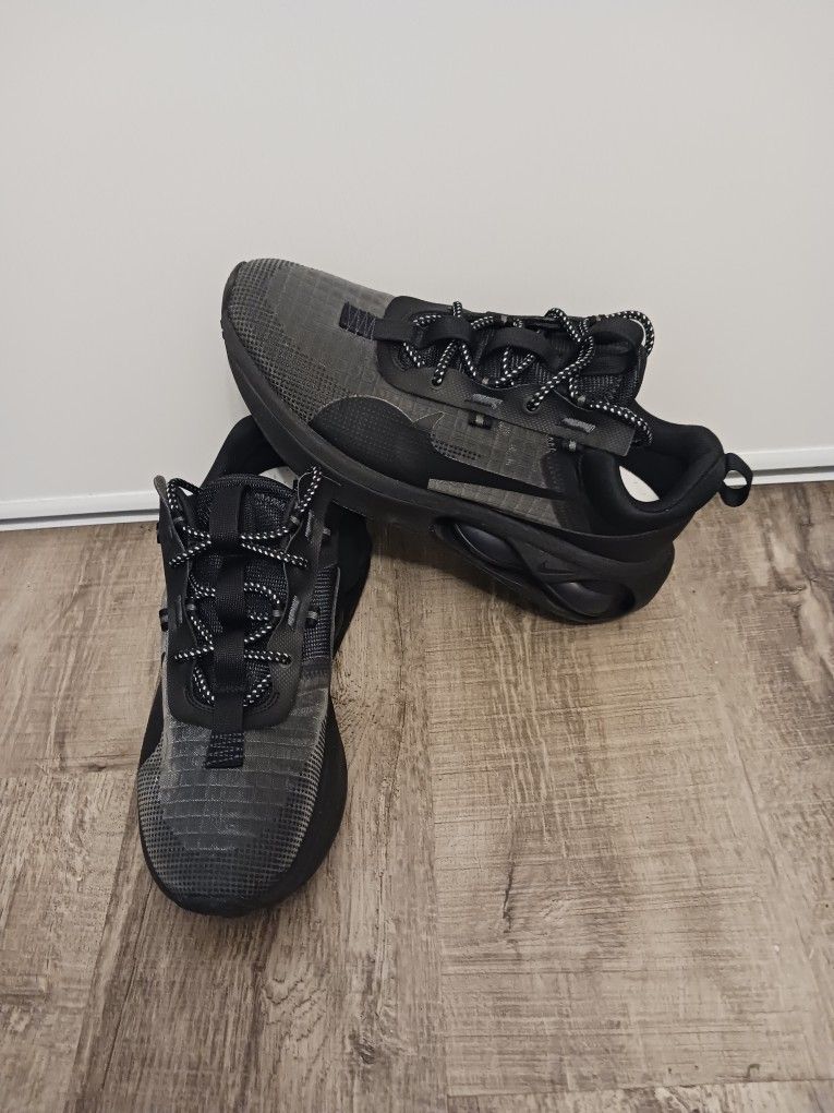Size 12 Air Max 2021 Triple Black Nikes