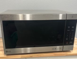 LG Microwave oven