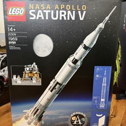 Lego saturn v