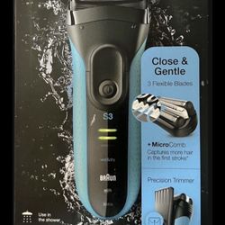 Braun Series 3ProSkin Wet and Dry Electric Shaver - Blue