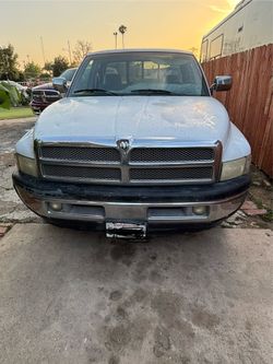 Dodge Ram 1500 V8 Magnum