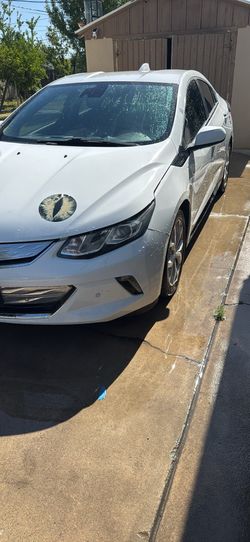 Chevy volt with color