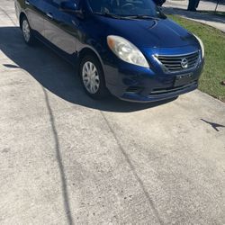 2012 Nissan Versa