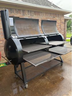 250 gallons New Bbq Pit Smoker ( Very Heavy Pit)