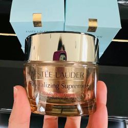 Esteel Lauder Cream