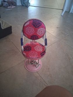 Pretend hairdresser chair