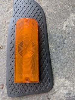 61-63 Thunder Bird Turn Signal Lens