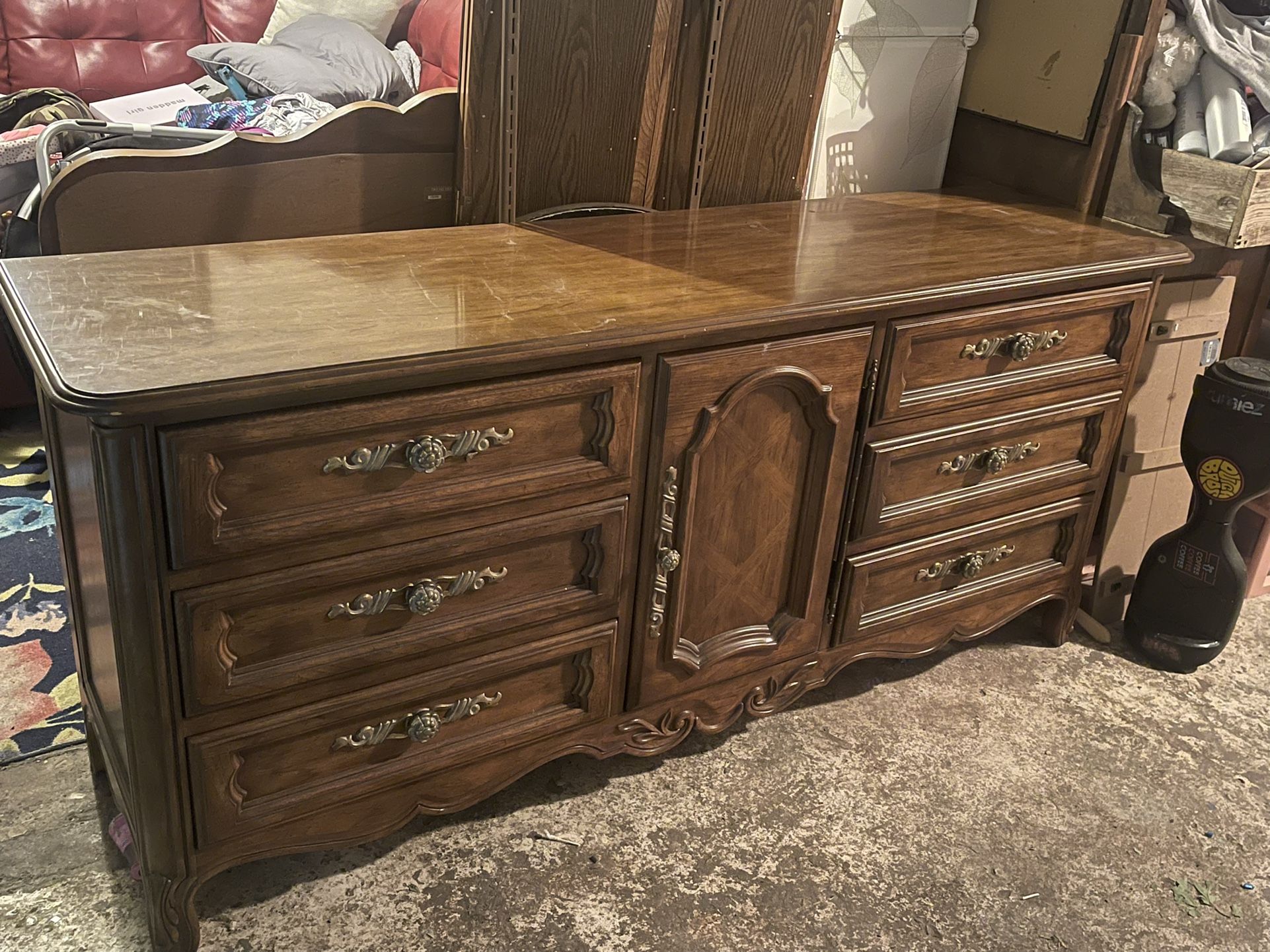 Large Vintage Dresser And Mirror Perfect Condition 