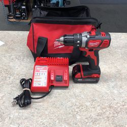 Milwaukee 2606-20 M18 18V 1/2” Cordless Drill With 1 1.5AH Battery & Charger 