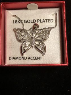 Pendant Necklace Charm and Chain 18kt Gold Plated (Please Read Description Completely)
