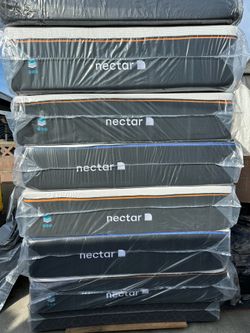 ☎️📲📞call or Tex (213)713-74-89      Nectar Mattress.             Nectar Premier Queen Size  - 13" Memory Foam Mattress     New Mattress in a plastic