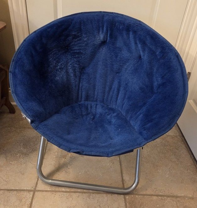 Blue Moon Saucer Chair