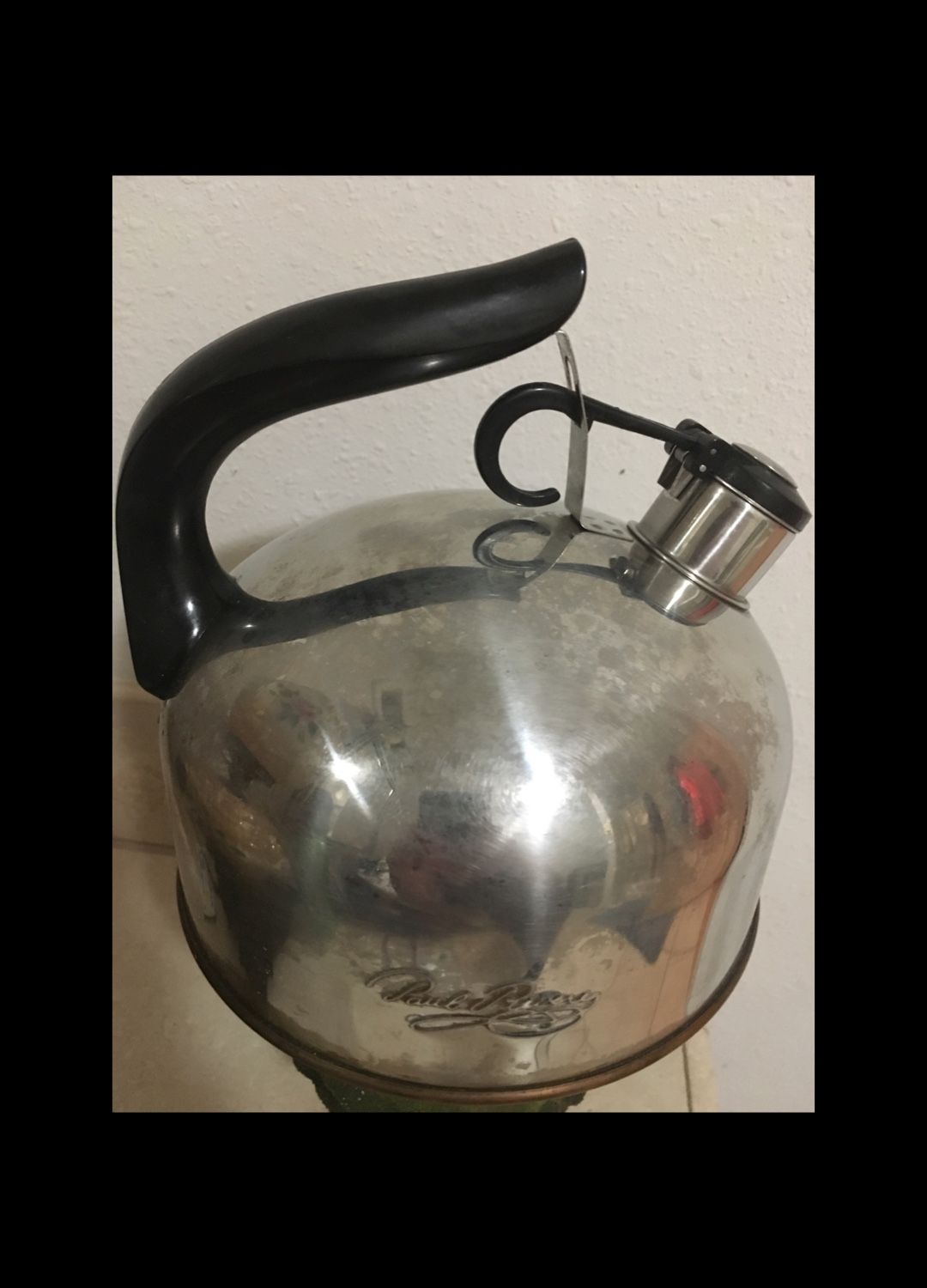 Vintage Paul Revere Ware Copper Bottom Whistling 2.5 Quart Tea Kettle Pot g 95-C. Condition is Used. Shipped with USPS Priority Mail.