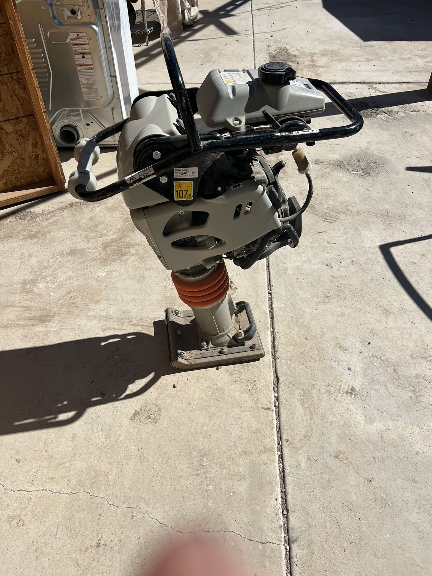 Mikcasa Jumping Jack Compactor