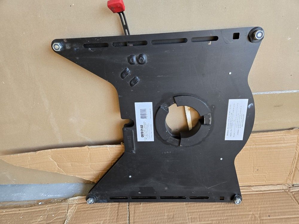Sprinter Metris Swivel Chair Plate
