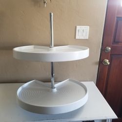 24" WHITE COLOR LAZY 