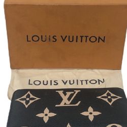 Louis Vuitton - Zipper Wallet 