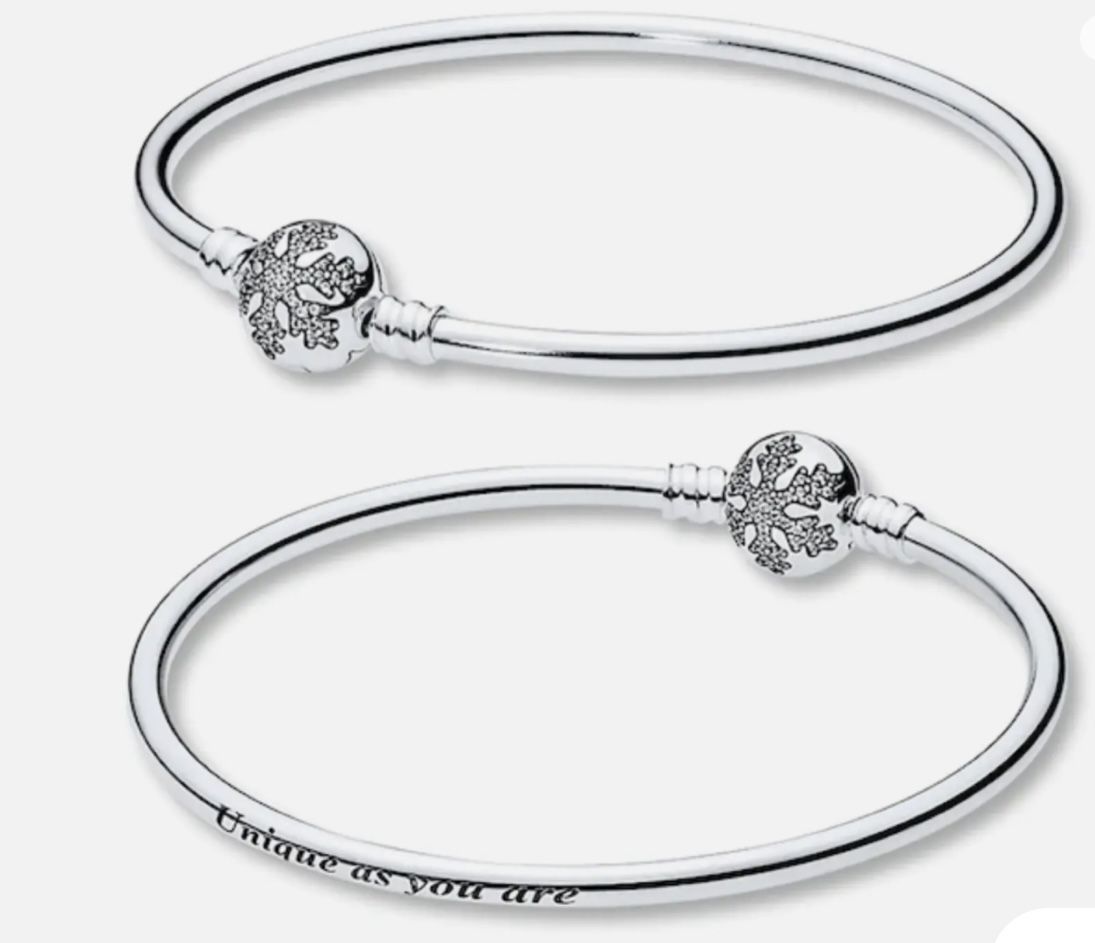 Pandora Unique As You Snowflake Bangle Bracelet (Medium Size 7.5 Inches)