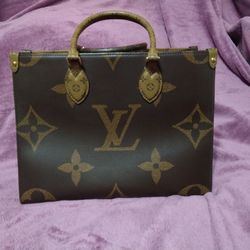 Brand new Louie Vuitton On The Go Mm Brown Shoulder Bag