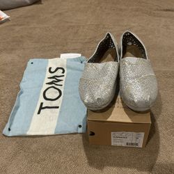 Tom’s Classic Silver Glitter