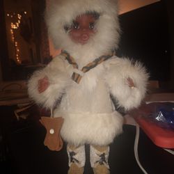 Vintage ESKIMO DOLLY 