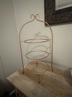 Plate stand